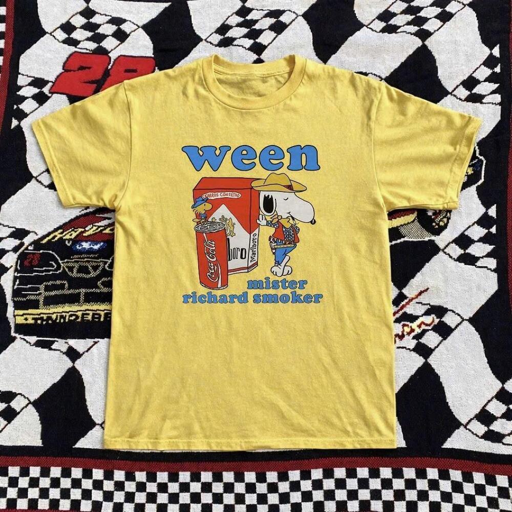 Daisy Mister Richard Smoker Graphic Tee